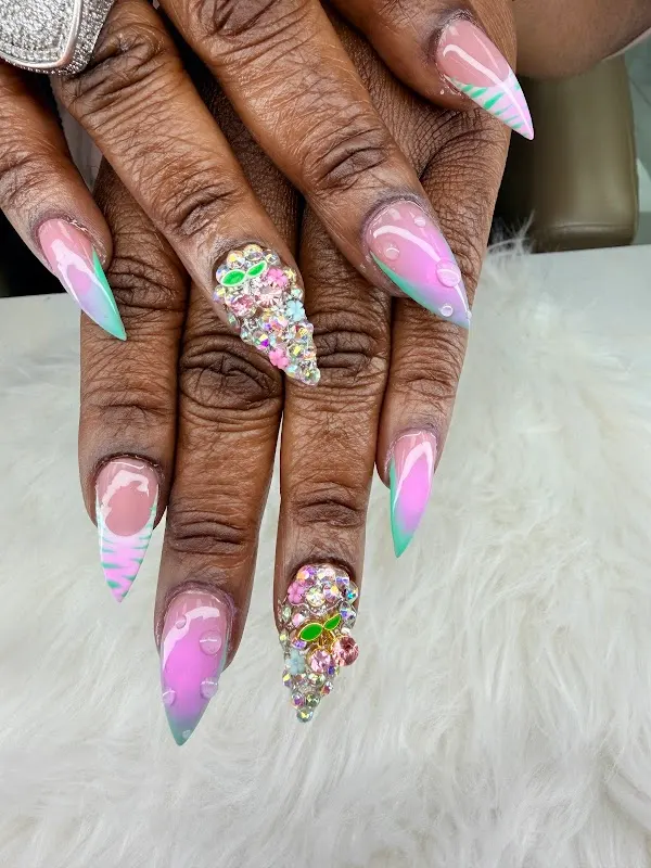 Paradise Nail Spa — Nail salon in Toledo